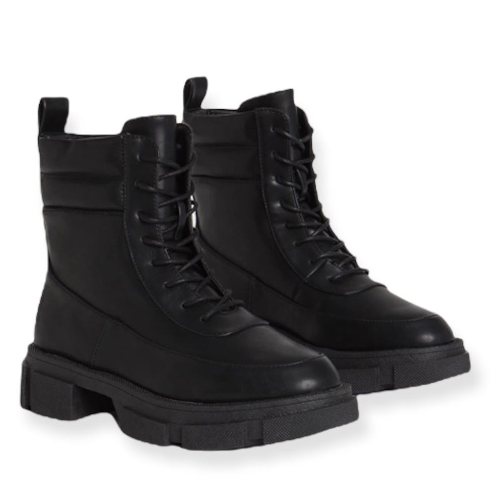 Wild Diva Prema Black Combat Boots With Lug Sole Size 7 1/2 NWT